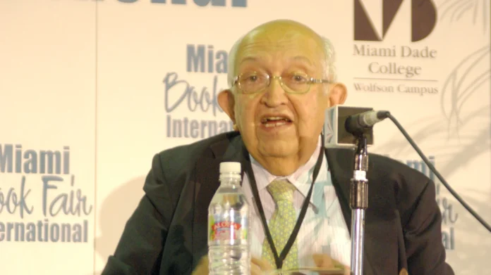 murió Plinio Apuleyo Mendoza